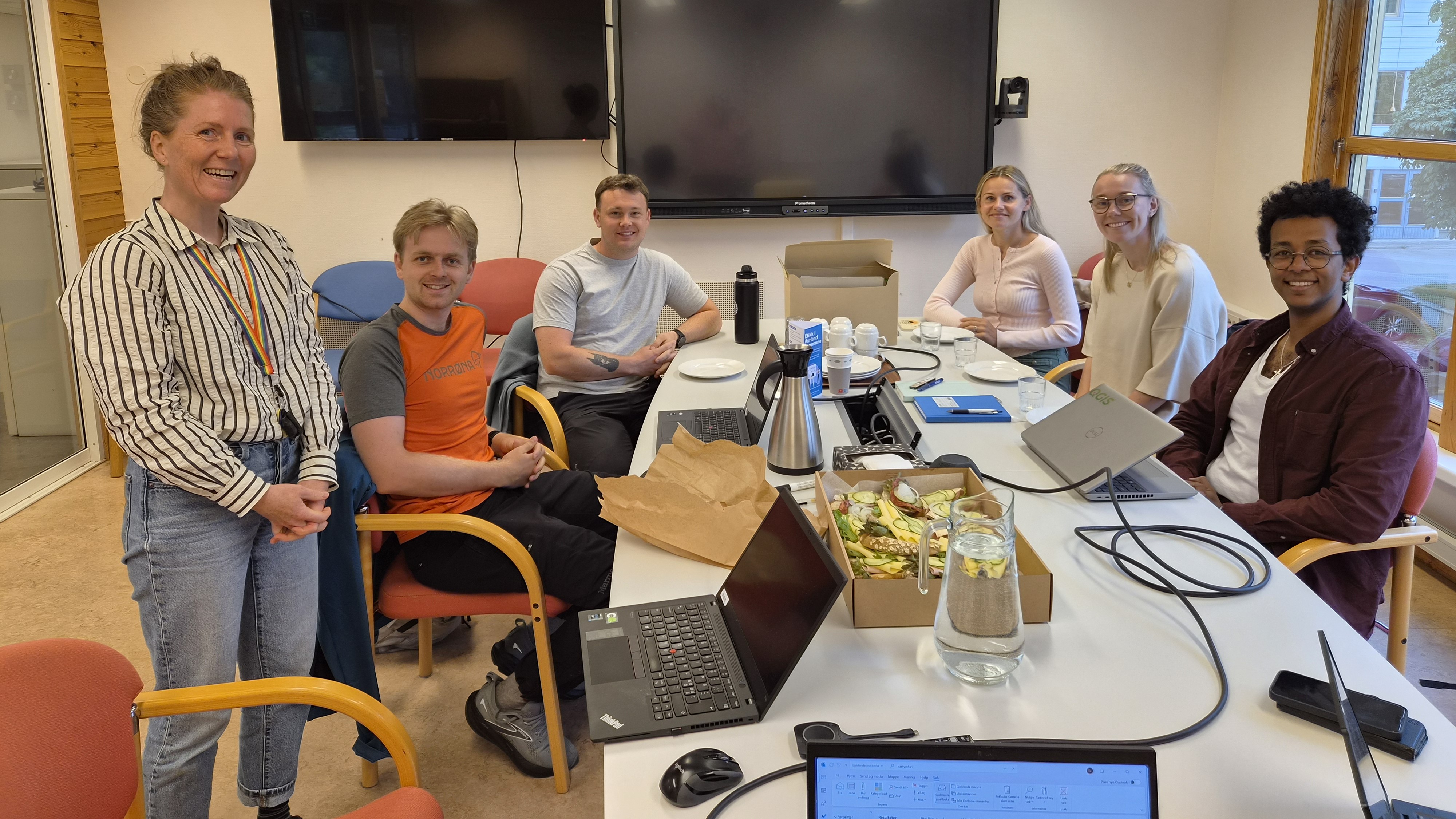 &Oslash;st m&oslash;ter vest i l&oslash;ypestreng-land - kontor Foto Anne Lien KV VESTL 16-9.jpg